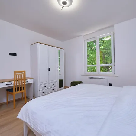 Appartement Fuer 4 Personen Ca, 80 M Sup2 In Split, Dalmatien Gespanschaft Dalmatien *